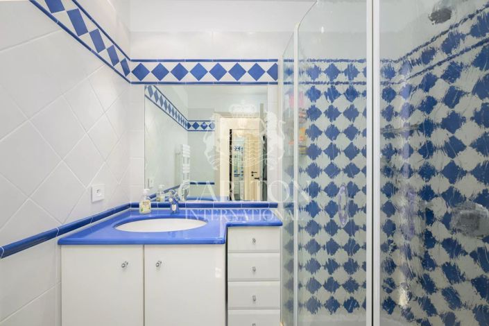 Image No.9-4 Bed House for sale