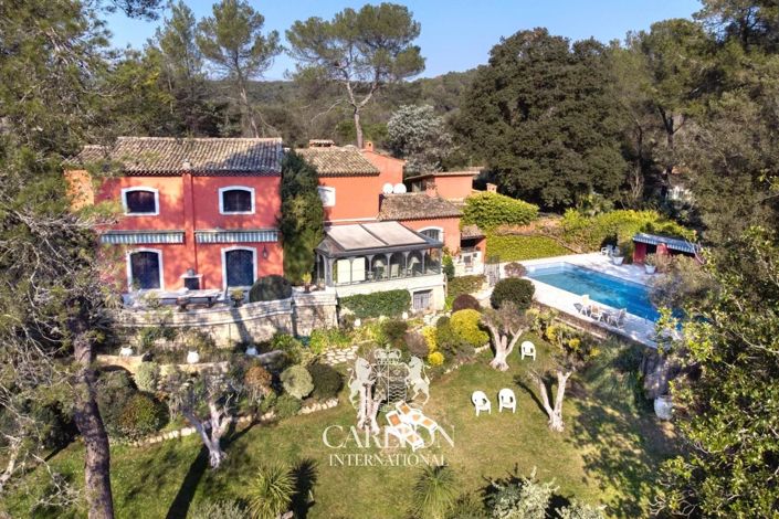 Image No.2-4 Bed House for sale