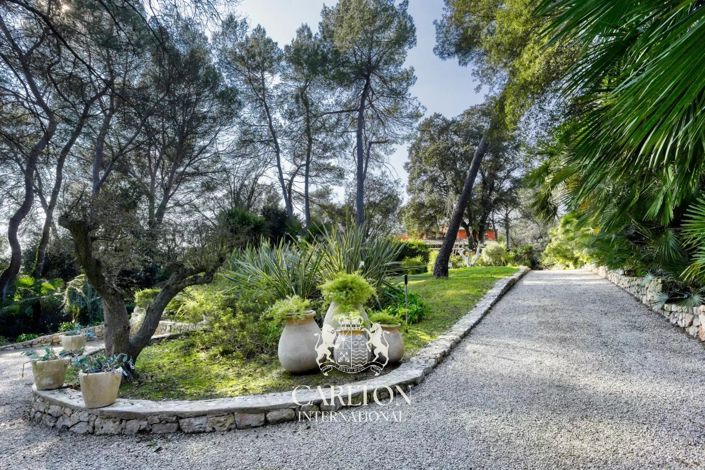 Image No.9-4 Bed House for sale