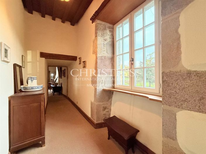 Image No.19-4 Bed House for sale