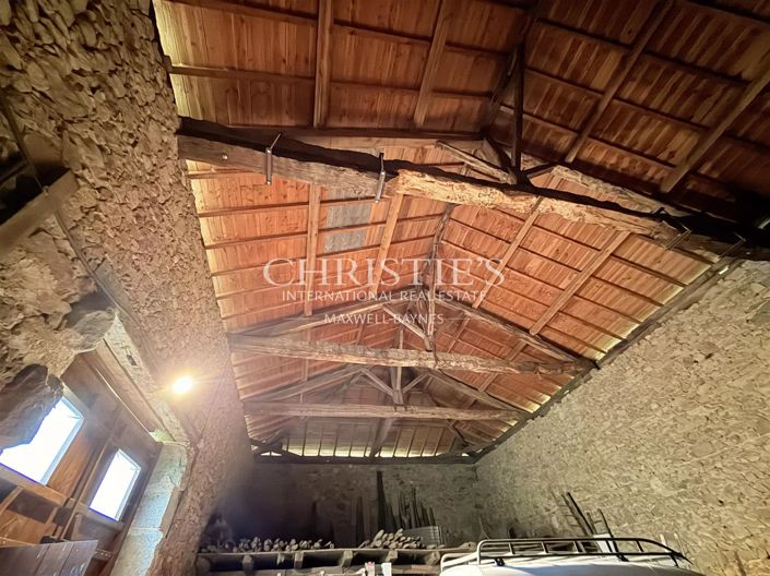 Image No.24-4 Bed House for sale