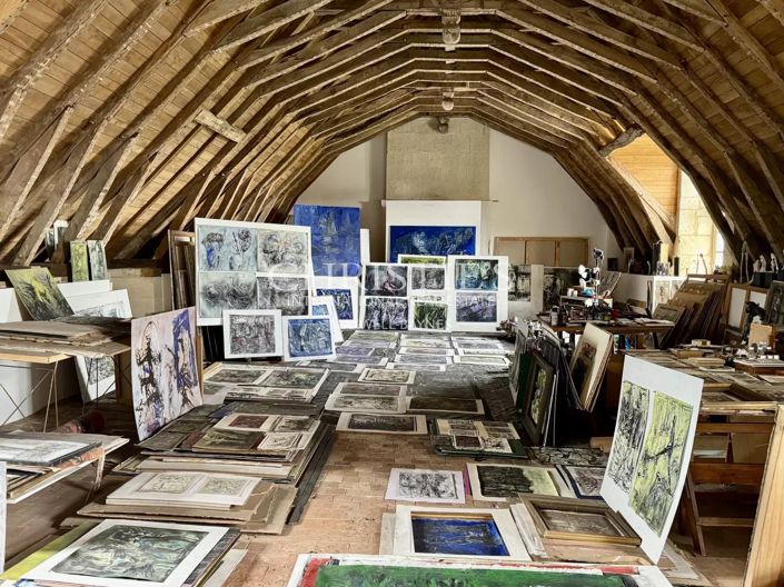 Image No.18-6 Bed House for sale