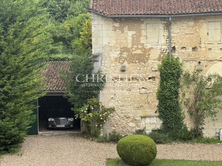 Image No.20-6 Bed House for sale