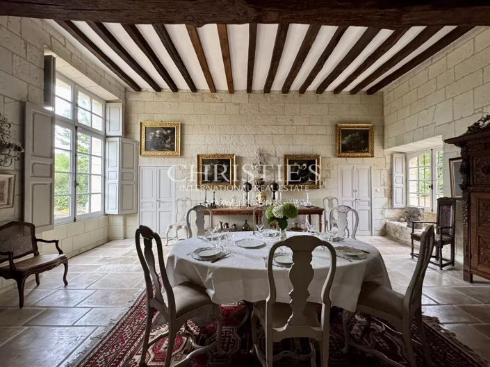 Image No.26-6 Bed House for sale