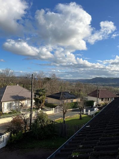 Image No.4-House for sale