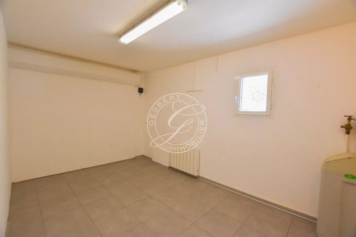 Image No.28-4 Bed House for sale