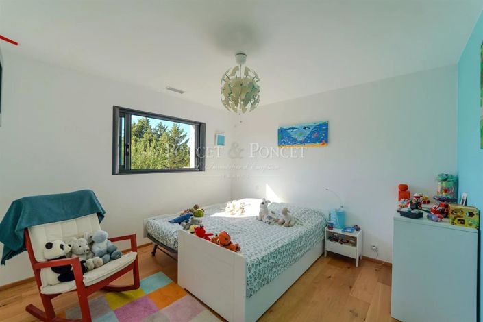 Image No.21-5 Bed House for sale