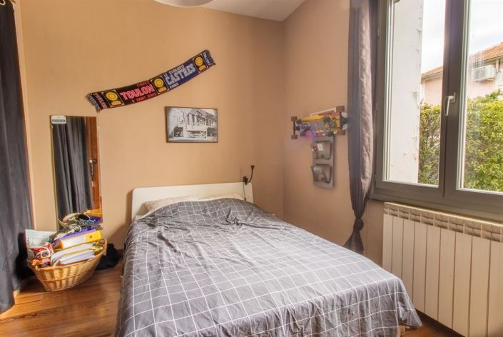 Image No.11-6 Bed House for sale