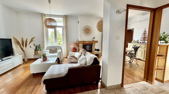 Image No.4-6 Bed House for sale