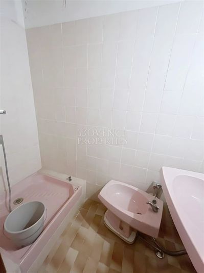 Image No.12-7 Bed Apartment for sale