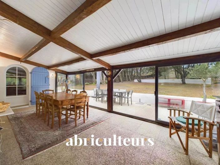 Image No.4-6 Bed House for sale