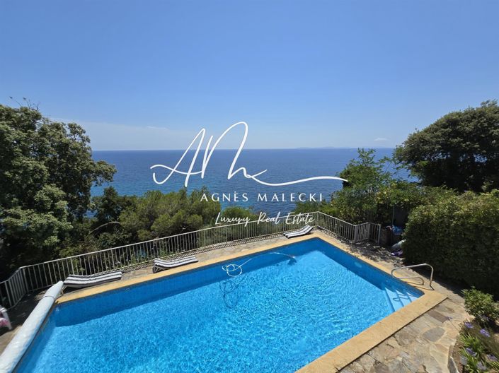 Image No.2-8 Bed House for sale