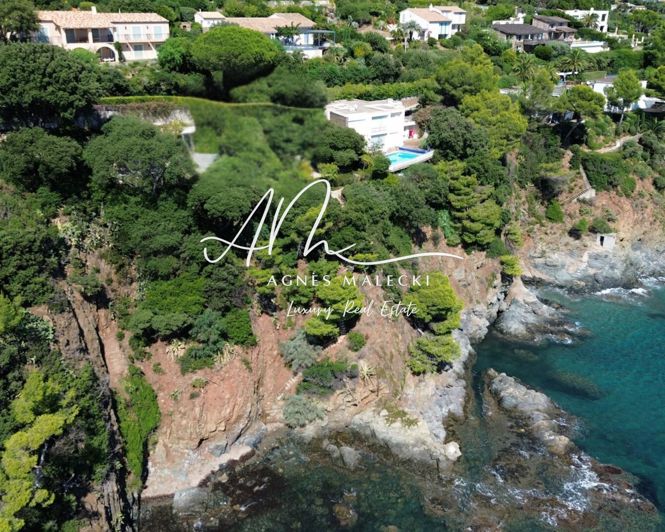 Image No.5-8 Bed House for sale