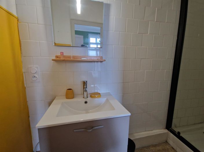 Image No.10-3 Bed House for sale