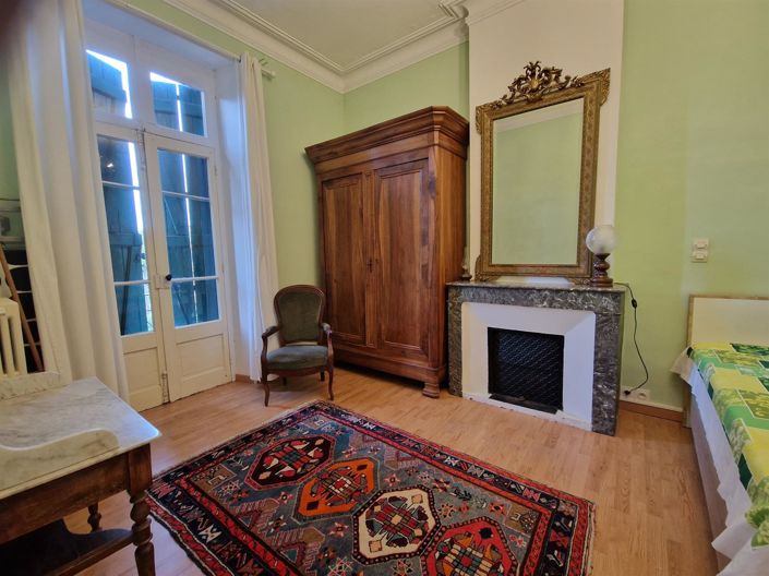 Image No.8-3 Bed House for sale