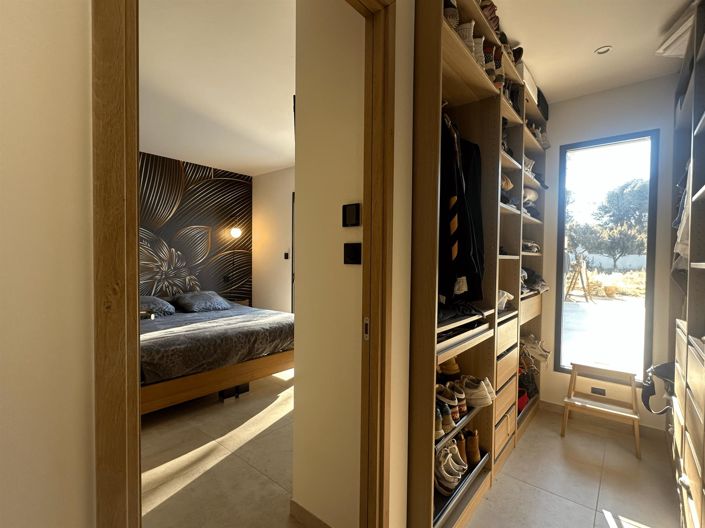 Image No.6-3 Bed House for sale