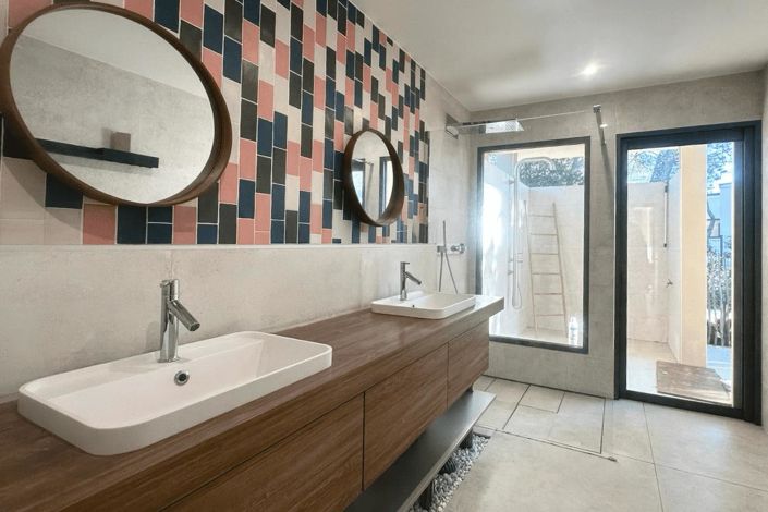 Image No.7-3 Bed House for sale