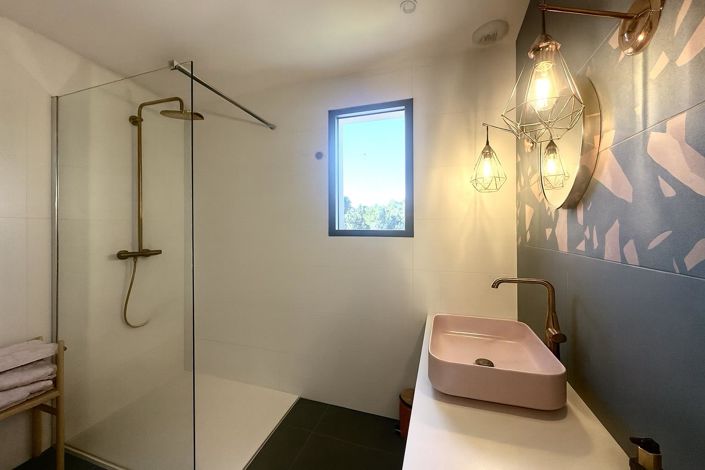 Image No.9-3 Bed House for sale