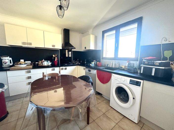 Image No.3-3 Bed House for sale