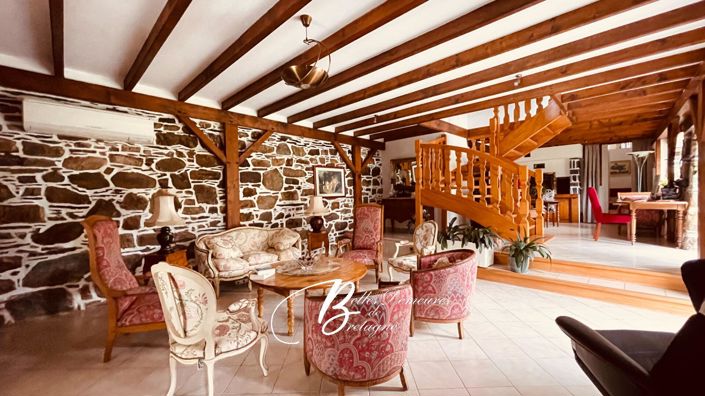 Image No.6-4 Bed House for sale