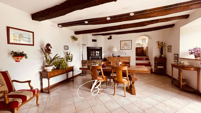 Image No.9-4 Bed House for sale