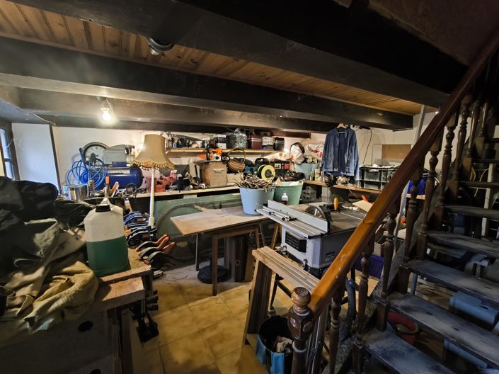 Image No.17-3 Bed House for sale