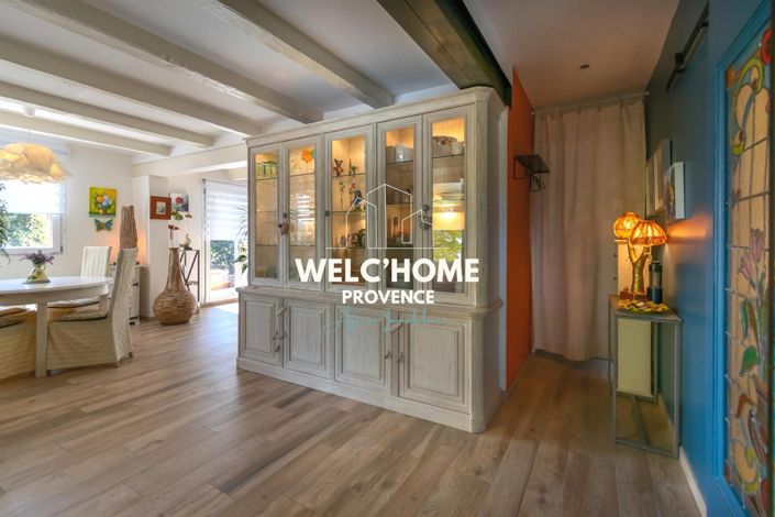 Image No.8-3 Bed House for sale