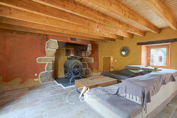 Image No.6-4 Bed House for sale