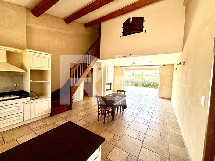 Image No.8-3 Bed House for sale