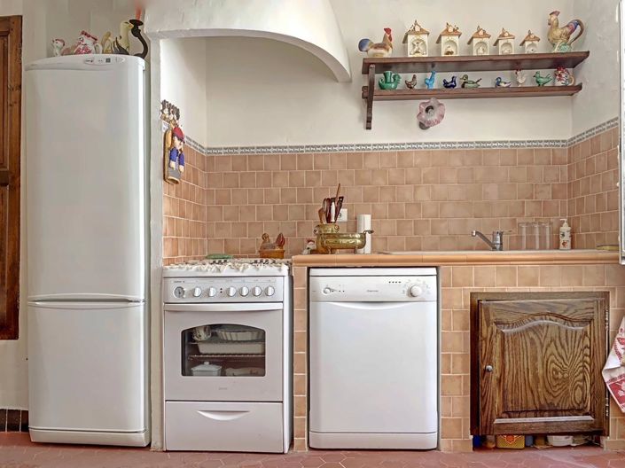 Image No.5-2 Bed House for sale