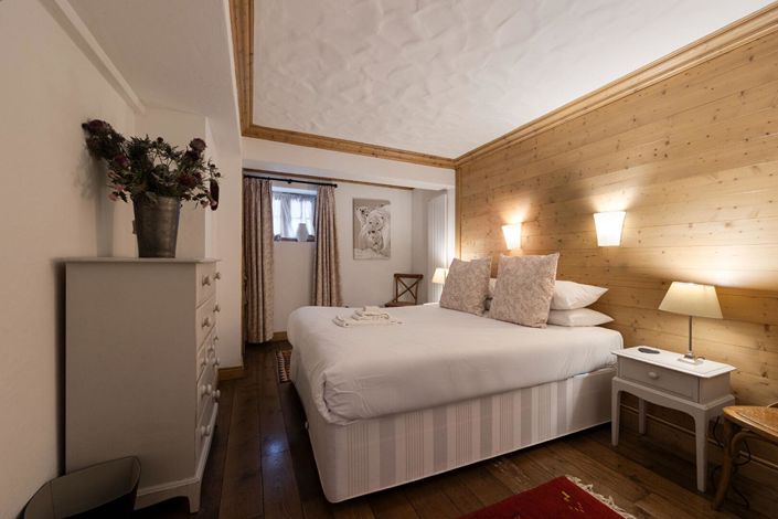 Image No.15-4 Bed Apartment for sale