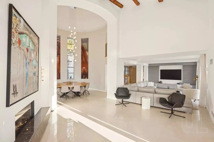 Image No.3-5 Bed House for sale