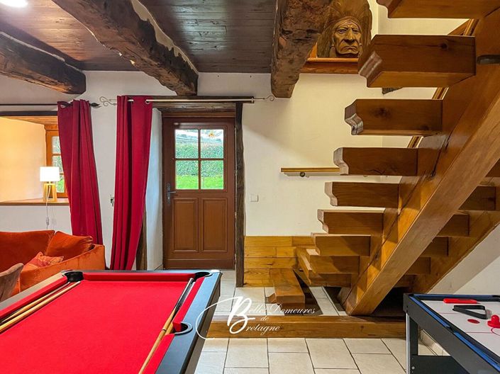 Image No.6-5 Bed House for sale