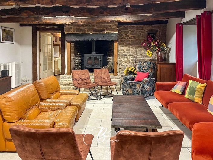 Image No.7-5 Bed House for sale