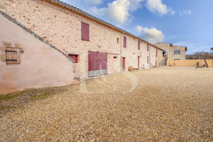 Image No.4-8 Bed House for sale