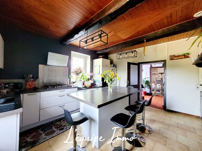 Image No.3-4 Bed House for sale