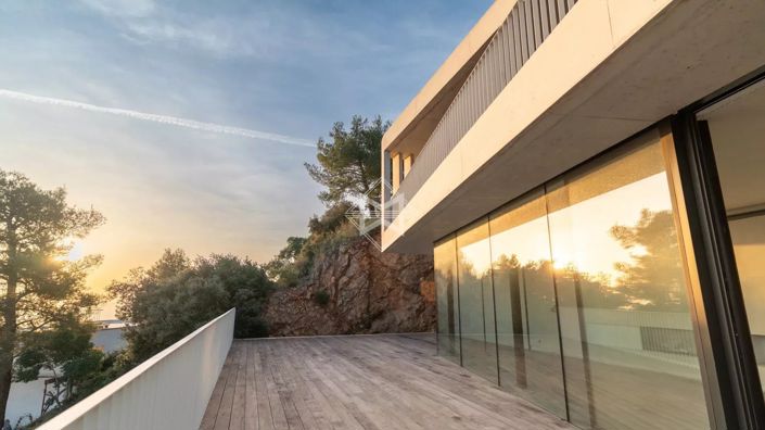 Image No.9-5 Bed House for sale
