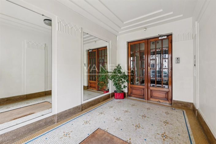 Image No.15-4 Bed Apartment for sale