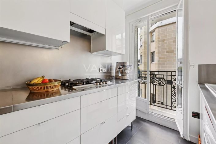 Image No.3-4 Bed Apartment for sale