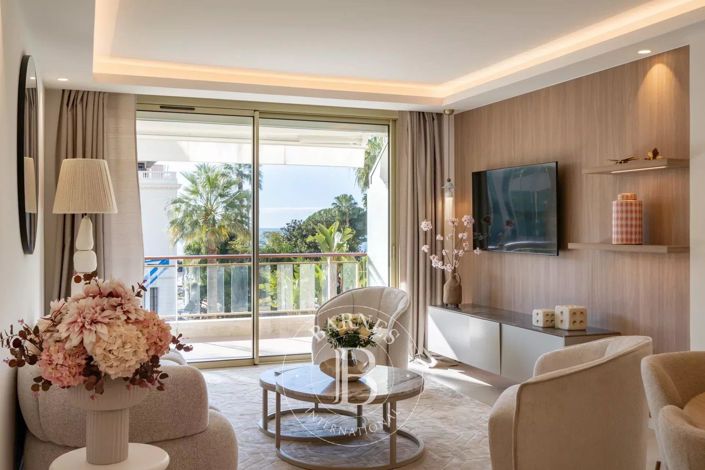 Image No.2-Appartement de 2 chambres à vendre à Cannes