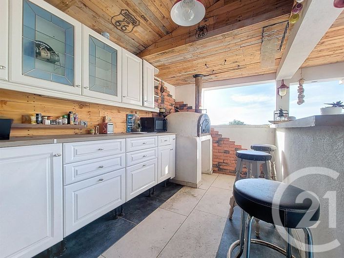 Image No.18-4 Bed House for sale