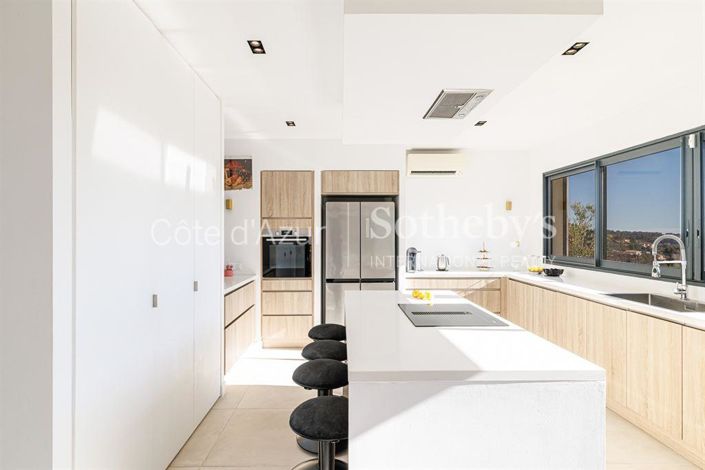 Image No.11-4 Bed House for sale