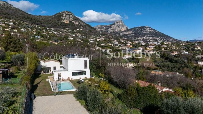 Image No.17-4 Bed House for sale