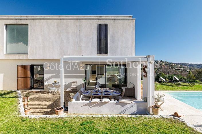 Image No.18-4 Bed House for sale