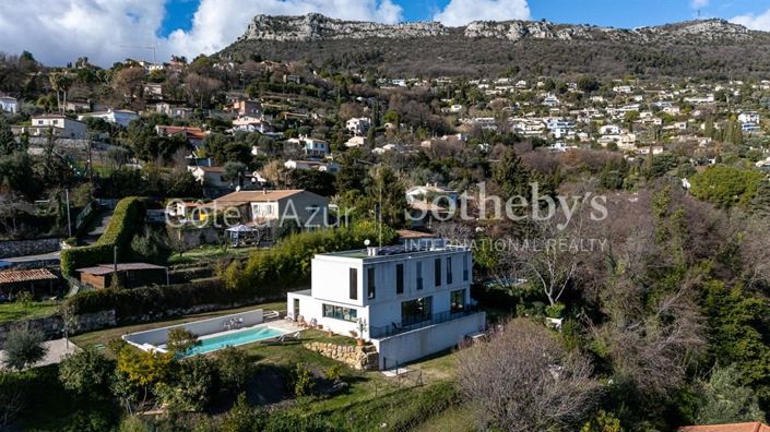Image No.18-4 Bed House for sale