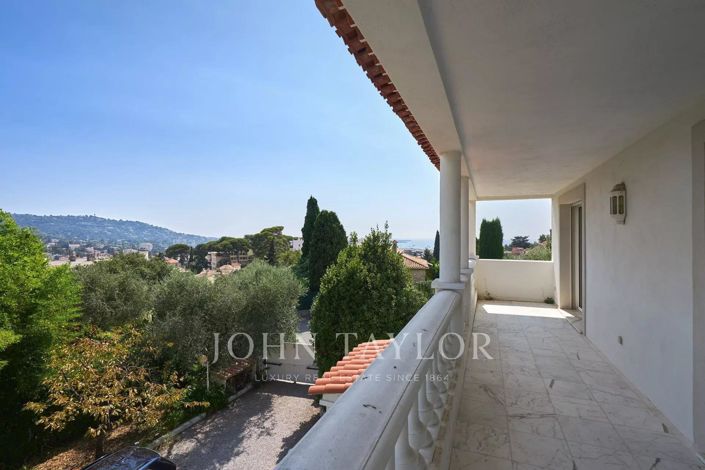 Image No.13-5 Bed House for sale