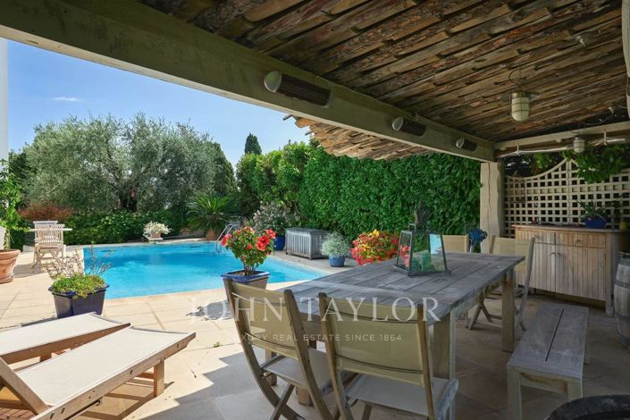 Image No.4-5 Bed House for sale