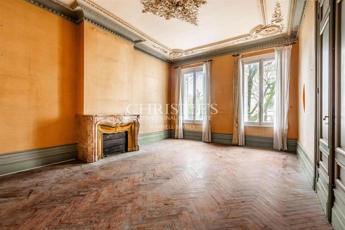 Image No.5-6 Bed House for sale