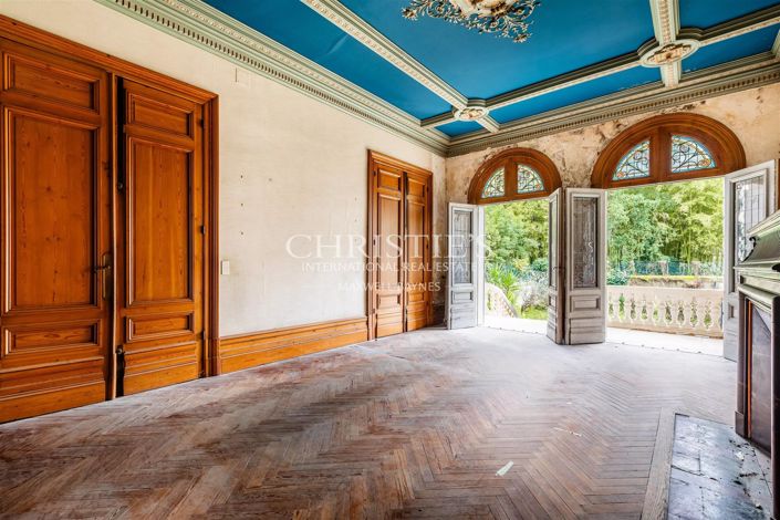 Image No.5-6 Bed House for sale