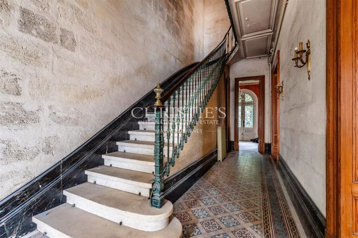 Image No.7-6 Bed House for sale